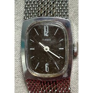 Vintage Art Deco Ladies Timex Silver Tone Watch With Mesh Band Works Tested